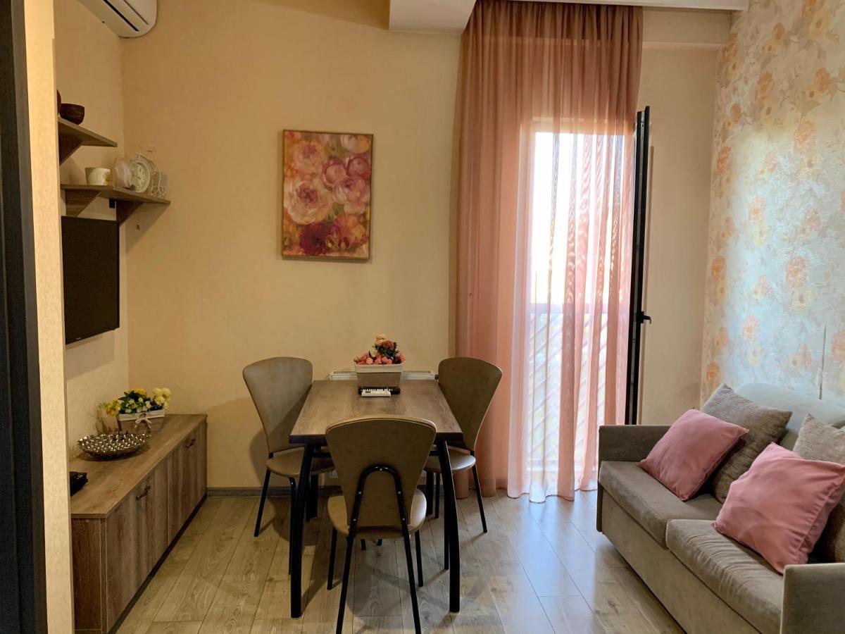 Lech Kachinski Apartment 3 Тбилиси Экстерьер фото